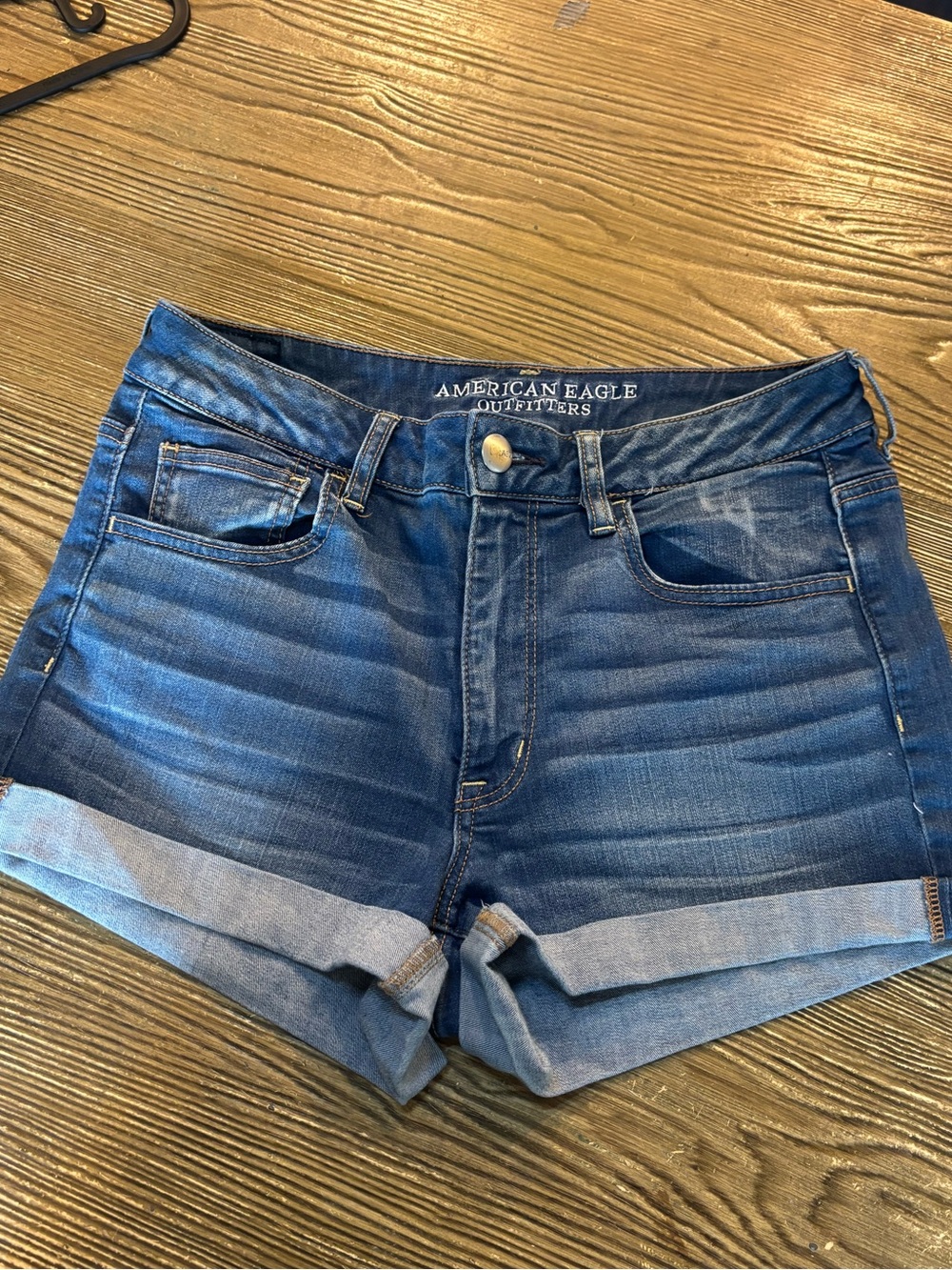 American Eagle Hi-Rise Shortie Cuffed Denim Shorts Women’s Size 12 Medium Wash